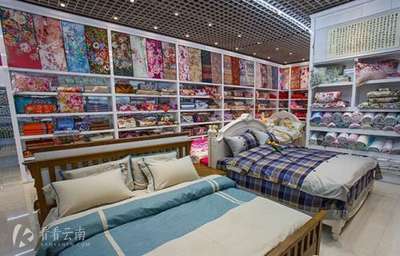 西南第一大购物批发市场 云南日用百货的商贸王国